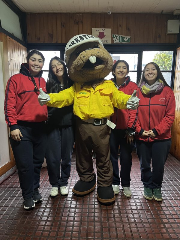 Forestín visita nuestro establecimiento en el Día del Guardaparques